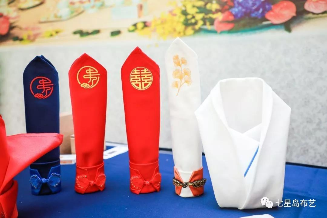 "寿宴文化"涵盖了寿字,祥云,圆满三元素,表达了对寿星祥和圆满的人生