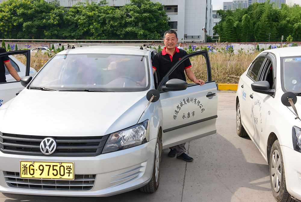 教练员：李天军