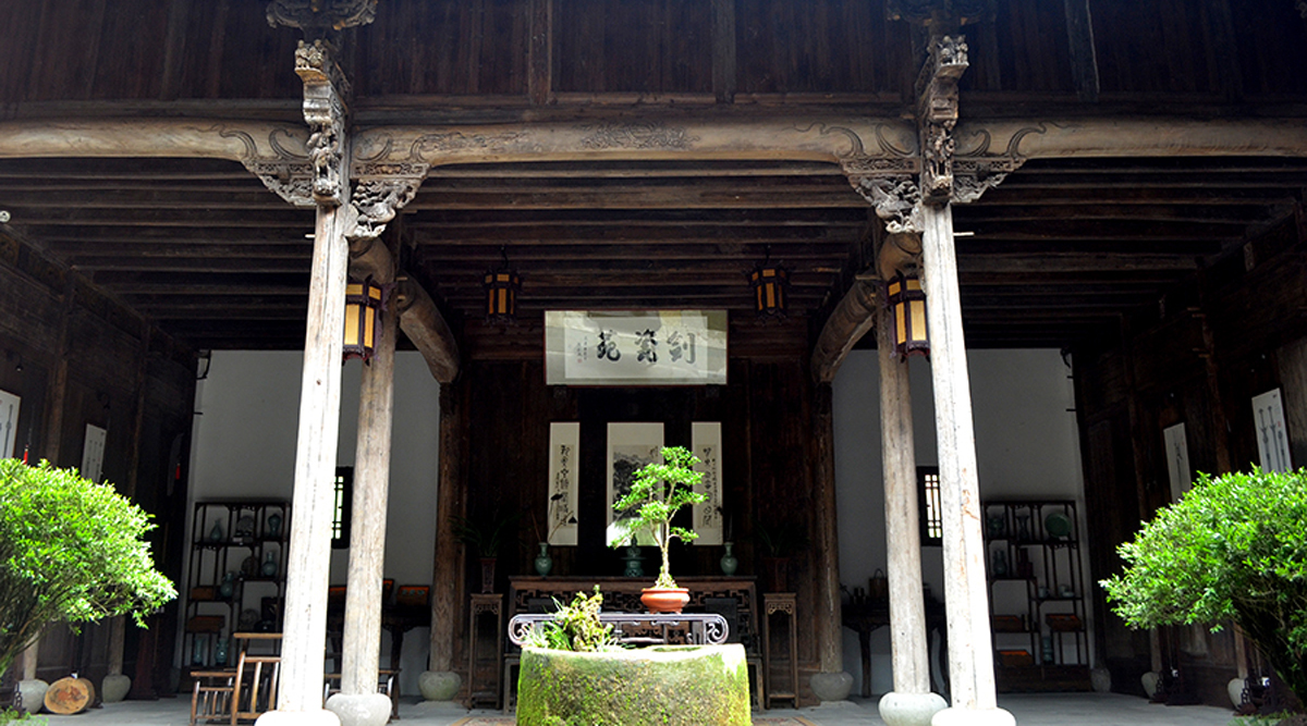 原址位于浙江金华曹宅镇书院巷73号,建于清光绪年间(1875