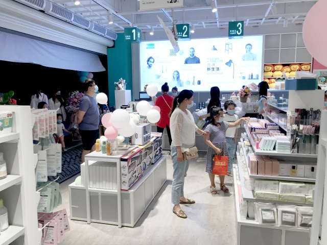 韩尚优品成立于2014年，公司总部位于“国际小商品之都”